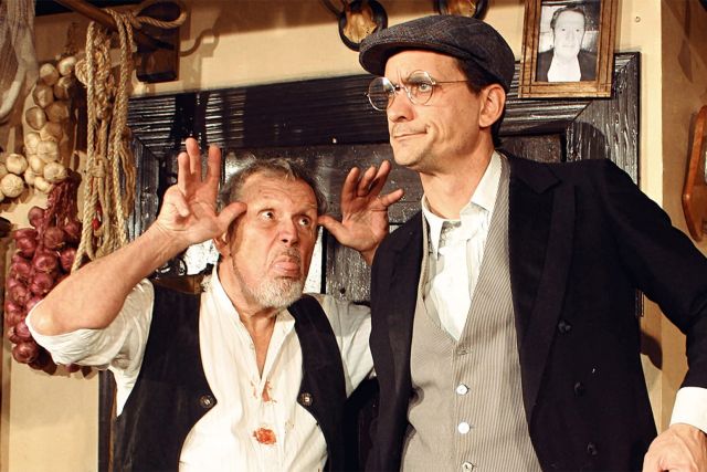 Iberl-Bühne im Postsaal Ebenhausen: Bauern-Schach